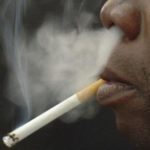 fumeur-cigarette-africain